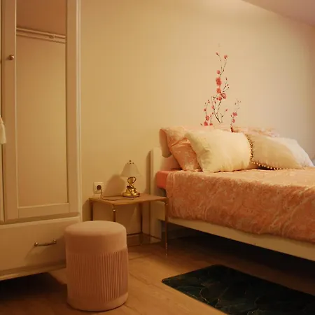 Mediteranean Apartment *